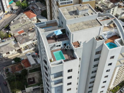 Image 29 - 1033975