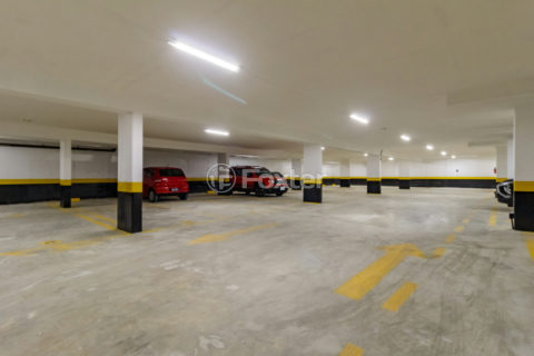 Image 64 - 1033976