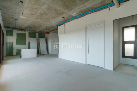 Image 28 - 1033976