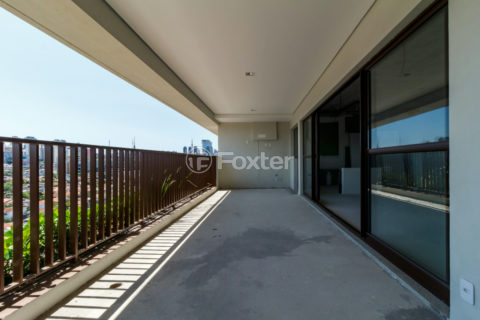Image 16 - 1033976