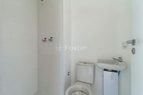 Image 23 - 1033976