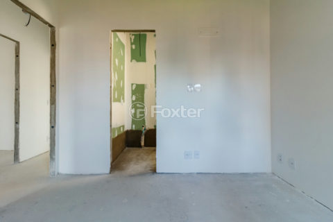 Image 46 - 1033976