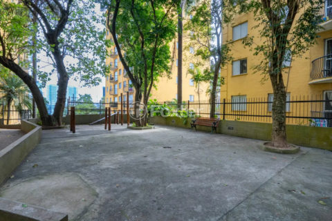 Image 16 - 1033989