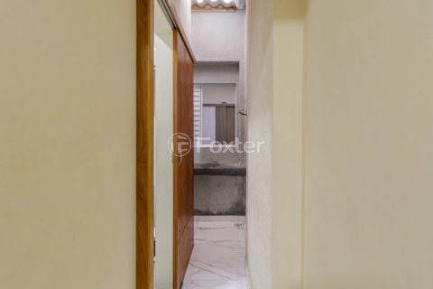 Image 21 - 1033991