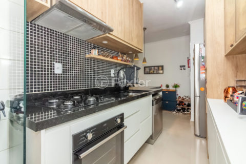 Image 3 - 1033992