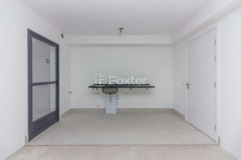 Image 11 - 1033997