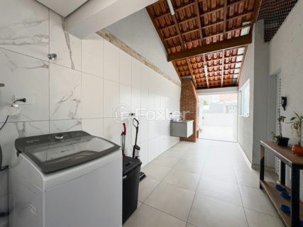 Image 22 - 1034000