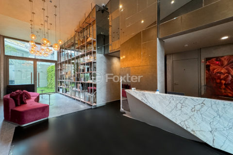 Image 23 - 1034002
