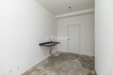 Image 44 - 1034012