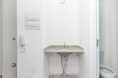 Image 40 - 1034012