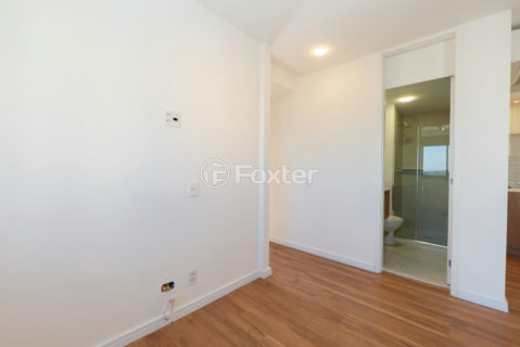 Image 7 - 1034025