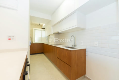 Image 13 - 1034025