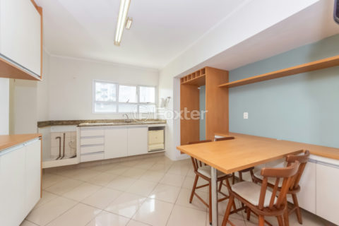 Image 9 - 1034028