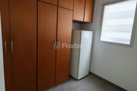 Image 10 - 1034038