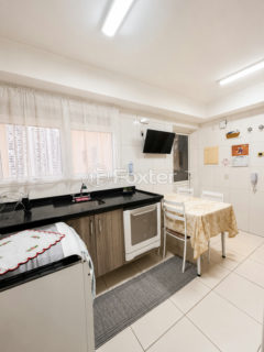 Image 31 - 1034042