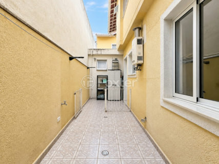 Image 33 - 1034044