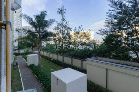 Image 6 - 1034046