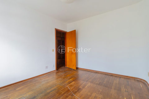 Image 23 - 1034047