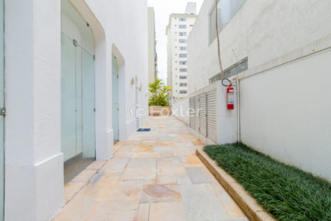 Image 37 - 1034047