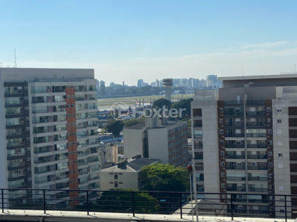 Image 31 - 1034050