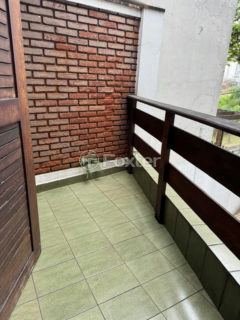 Image 20 - 1034051