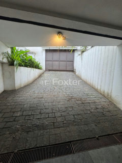 Image 28 - 1034051