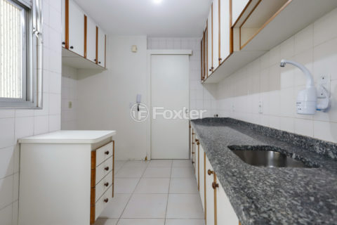 Image 20 - 1034053