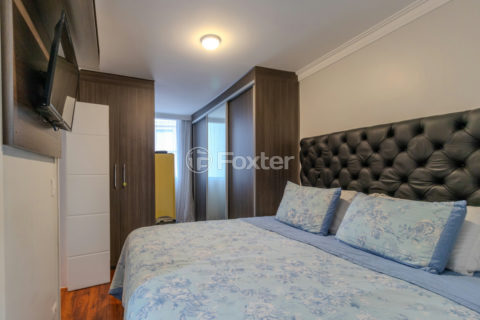 Image 8 - 1034056