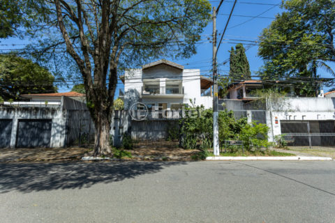 Image 5 - 1034057