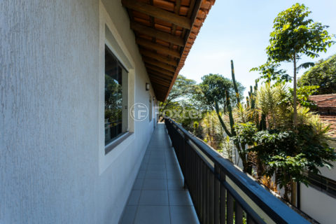 Image 34 - 1034057