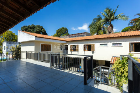 Image 39 - 1034057