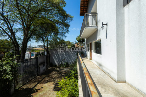 Image 9 - 1034057
