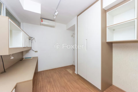 Image 31 - 1034066