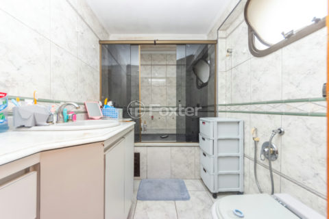 Image 9 - 1034077