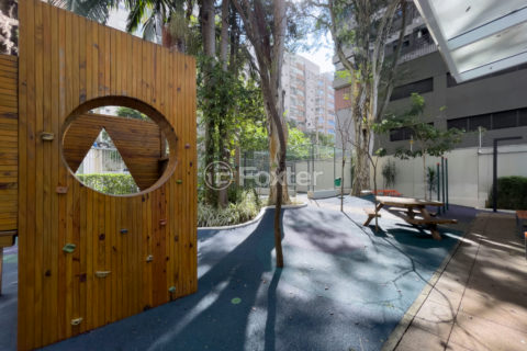Image 36 - 1034083