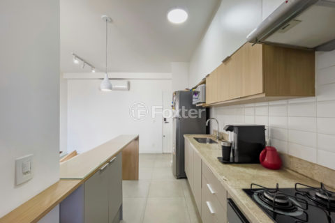 Image 9 - 1034083