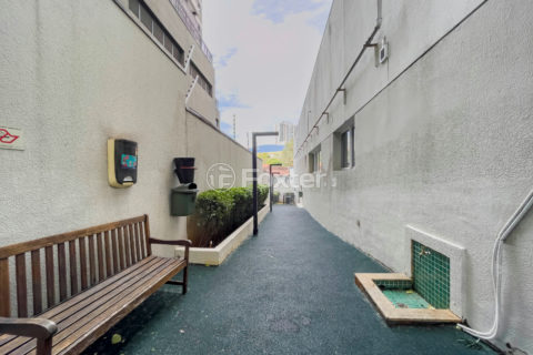 Image 35 - 1034083