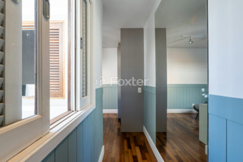Image 30 - 1034086