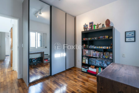 Image 32 - 1034086