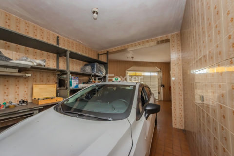 Image 38 - 1034116