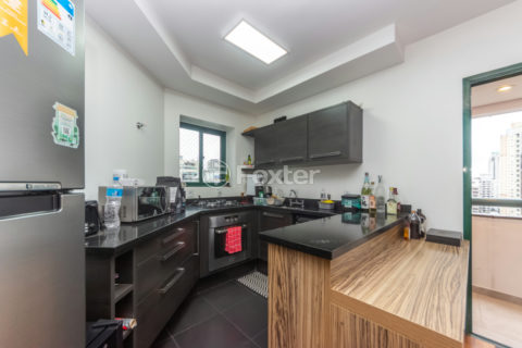 Image 8 - 1034119