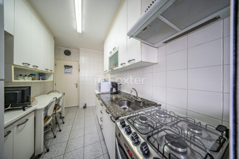 Image 38 - 1034129