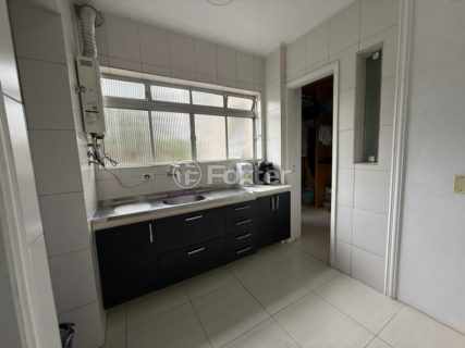 Image 16 - 1034130