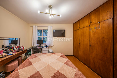 Image 40 - 1034131