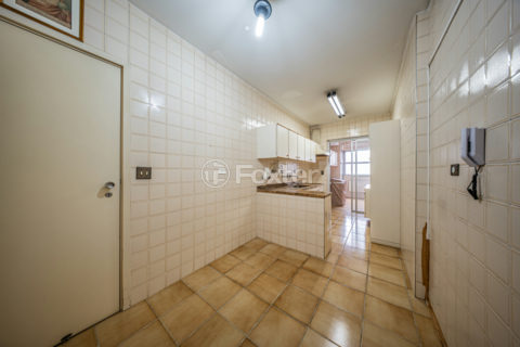 Image 30 - 1034142
