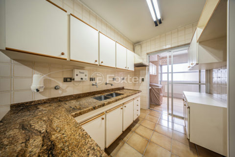 Image 33 - 1034142