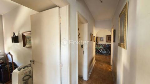 Image 9 - 1034157