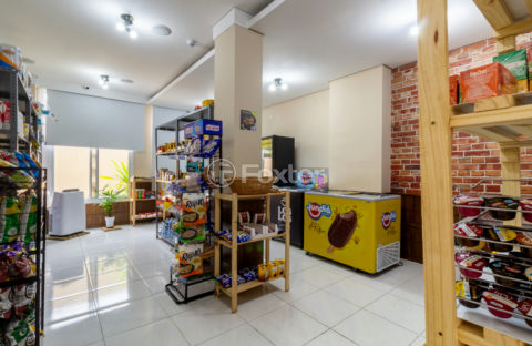 Image 33 - 1034163