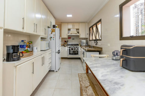 Image 39 - 1034164