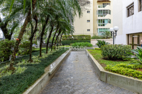 Image 53 - 1034164